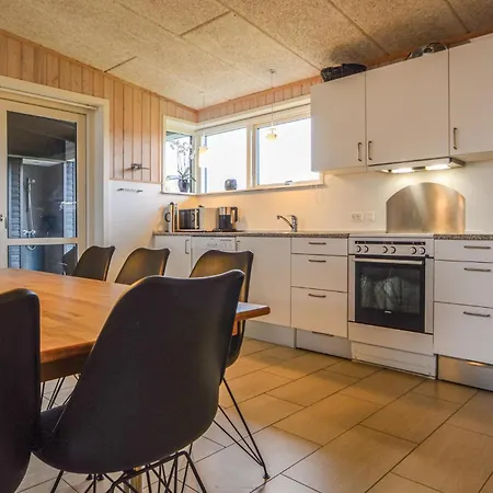 Cozy Home In Haderslev With Kitchen Holiday home *